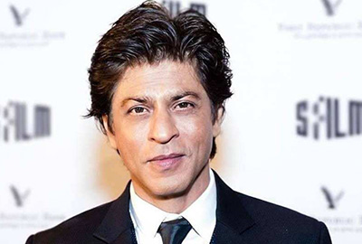 Shah Rukh Khan meets acid attack survivors ahead of their corrective surgeries